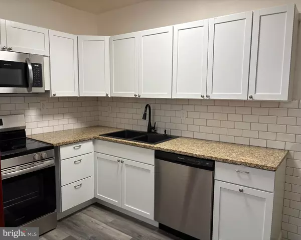 306 S COURTHOUSE RD, Arlington, VA 22204