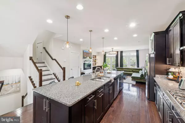 Greenbelt, MD 20770,5445 STREAM BANK LN