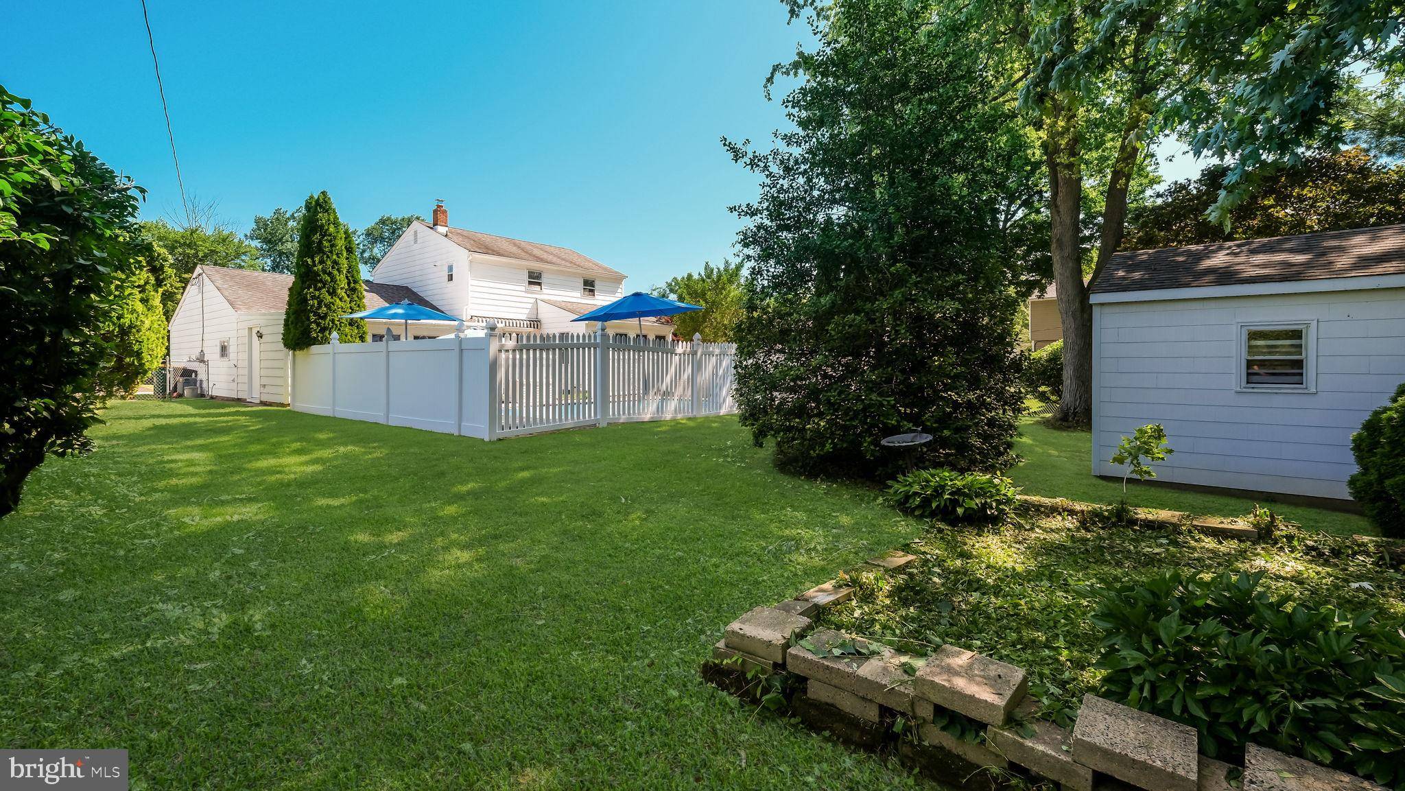 Morrisville, PA 19067,237 LOUISE DR
