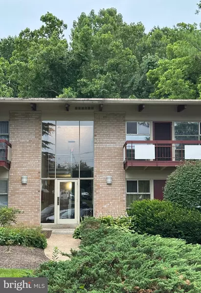 4227 AMERICANA DR #204, Annandale, VA 22003