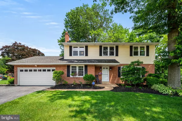 2651 GOLF LN, Wilmington, DE 19810