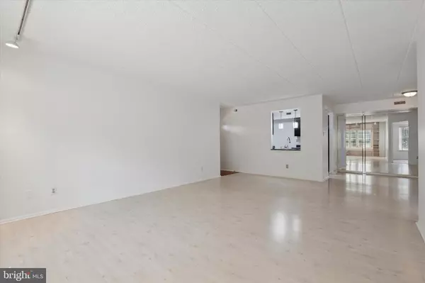 Elkins Park, PA 19027,209 GLEN LN