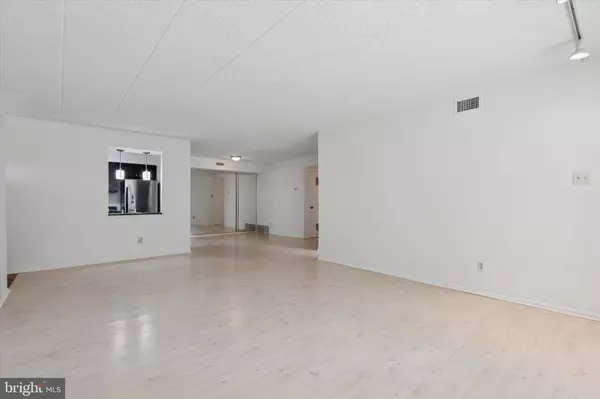 Elkins Park, PA 19027,209 GLEN LN