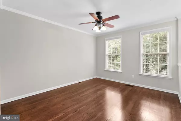 Germantown, MD 20876,21211 DELEVAN WAY #145