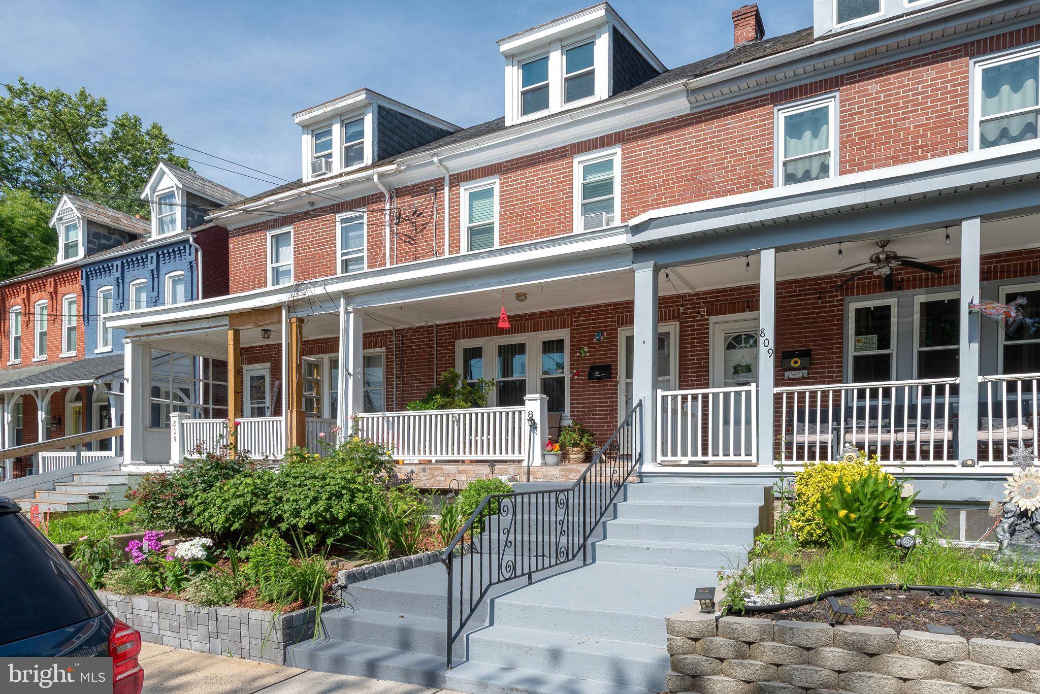 Lancaster, PA 17603,807 HIGHLAND AVE