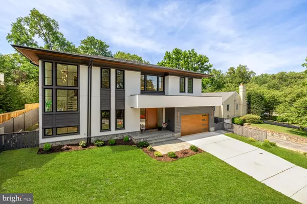 6018 MADAWASKA RD, Bethesda, MD 20816