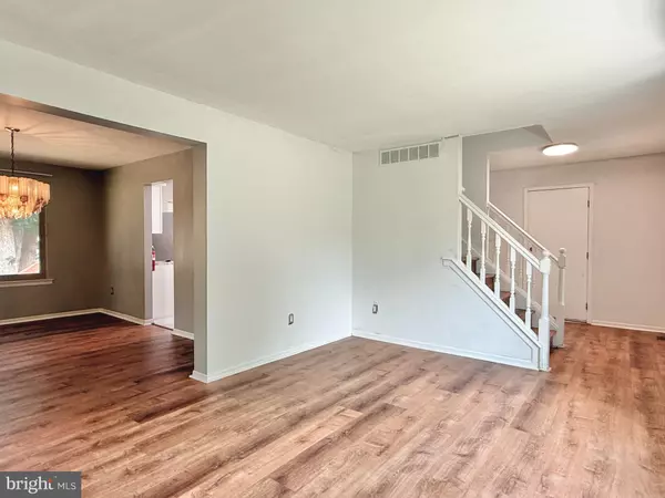 Sicklerville, NJ 08081,5 WILTON WAY