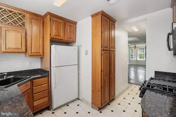 Washington, DC 20002,716 4TH ST NE