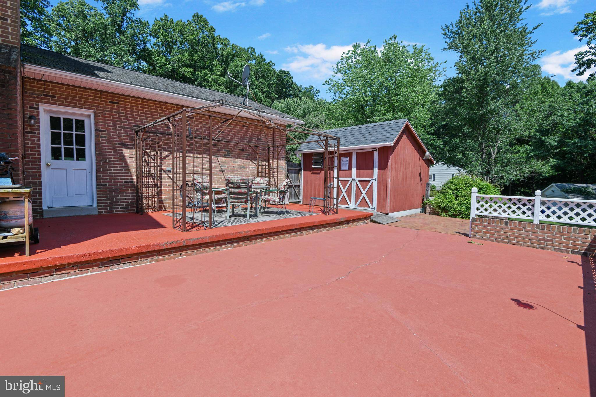 Frederick, MD 21701,6403 WHITE OAK CT