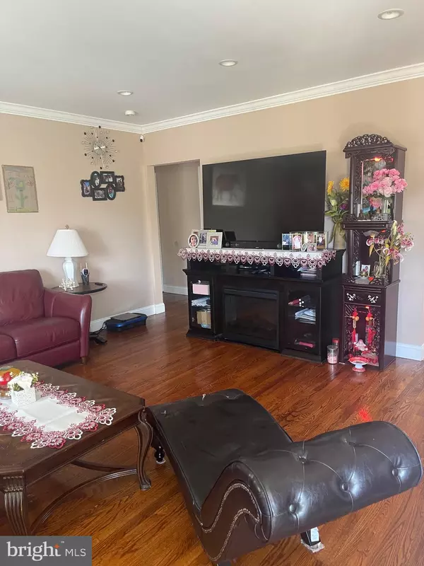 Philadelphia, PA 19111,1431-35 VISTA ST