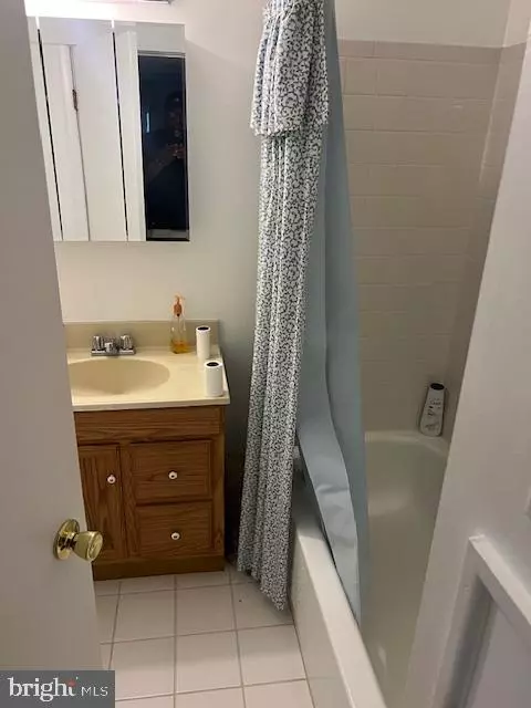 Springfield, VA 22152,8704 LYNN SUSAN CT
