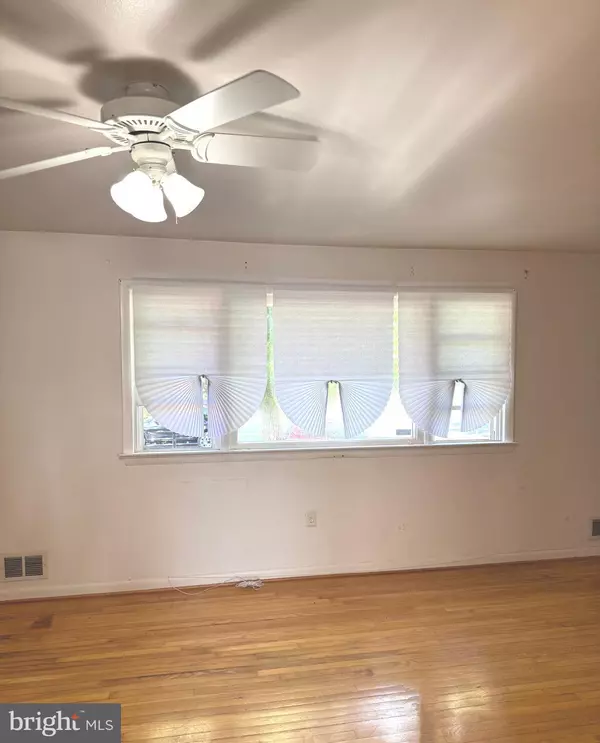 Fort Washington, MD 20744,530 ROUND TABLE DR
