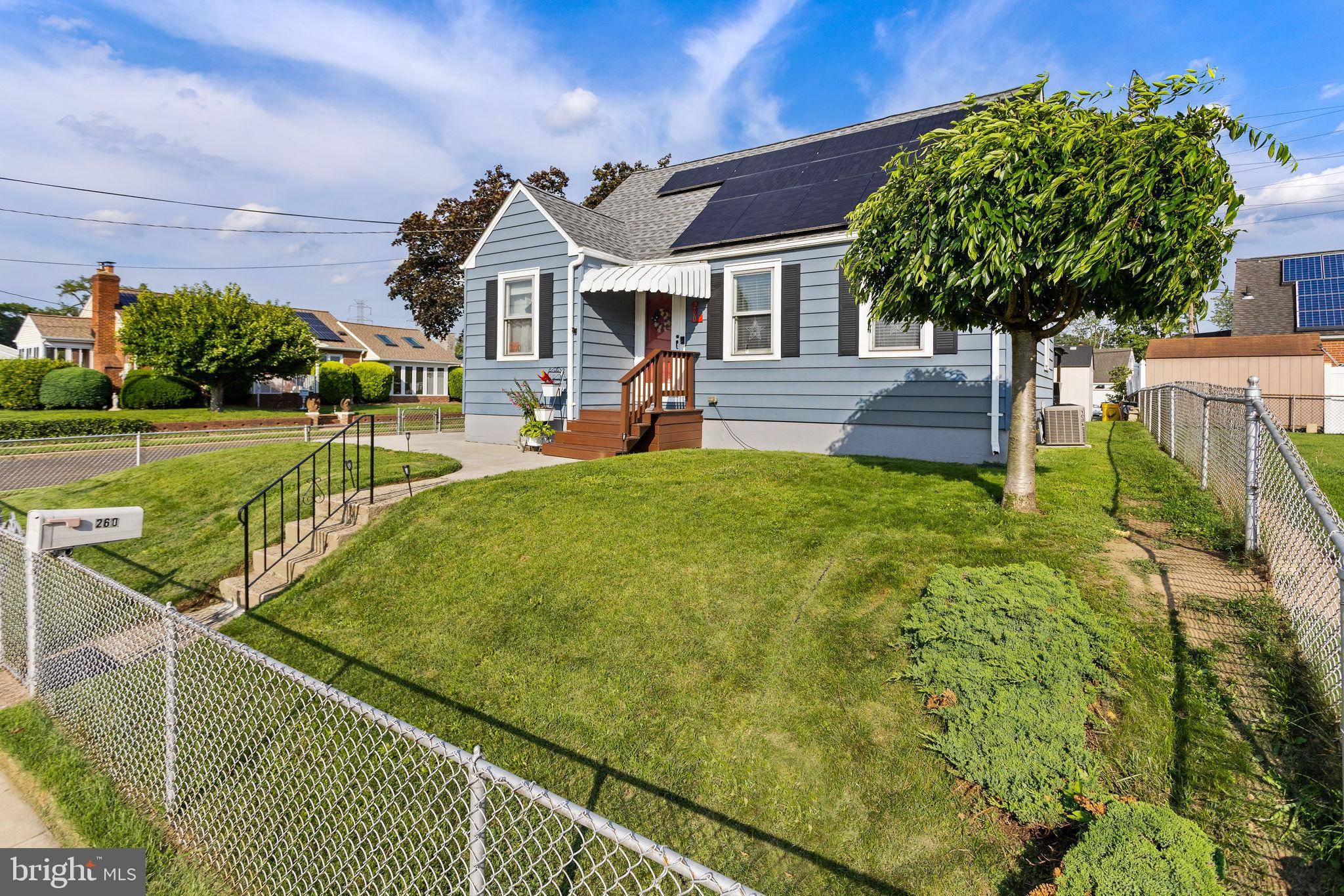 Hamilton, NJ 08610,260 IRVINGTON PL