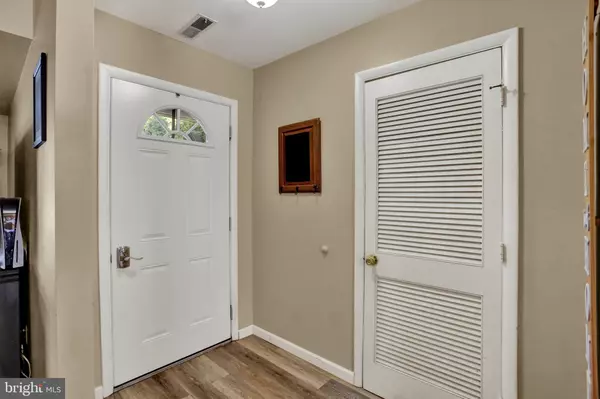 Reading, PA 19606,28-4 WISTER WAY