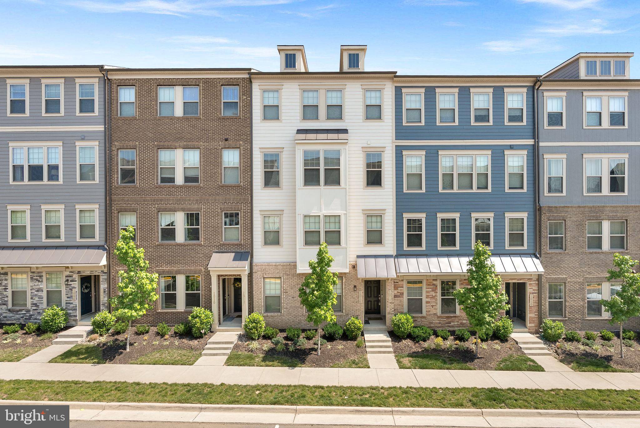 1016 MADEIRA TER SE, Leesburg, VA 20175