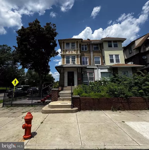 6243 CARPENTER ST, Philadelphia, PA 19143