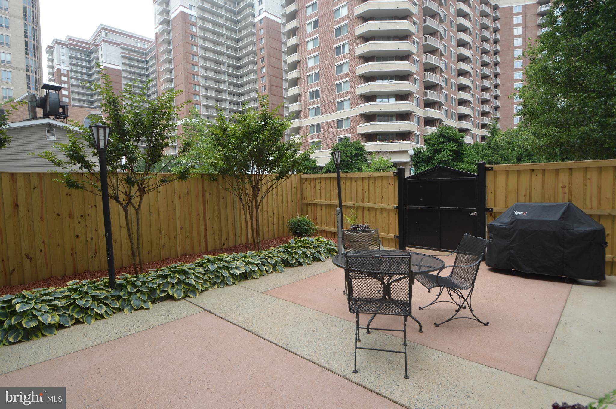 Arlington, VA 22203,880 POLLARD ST N #504