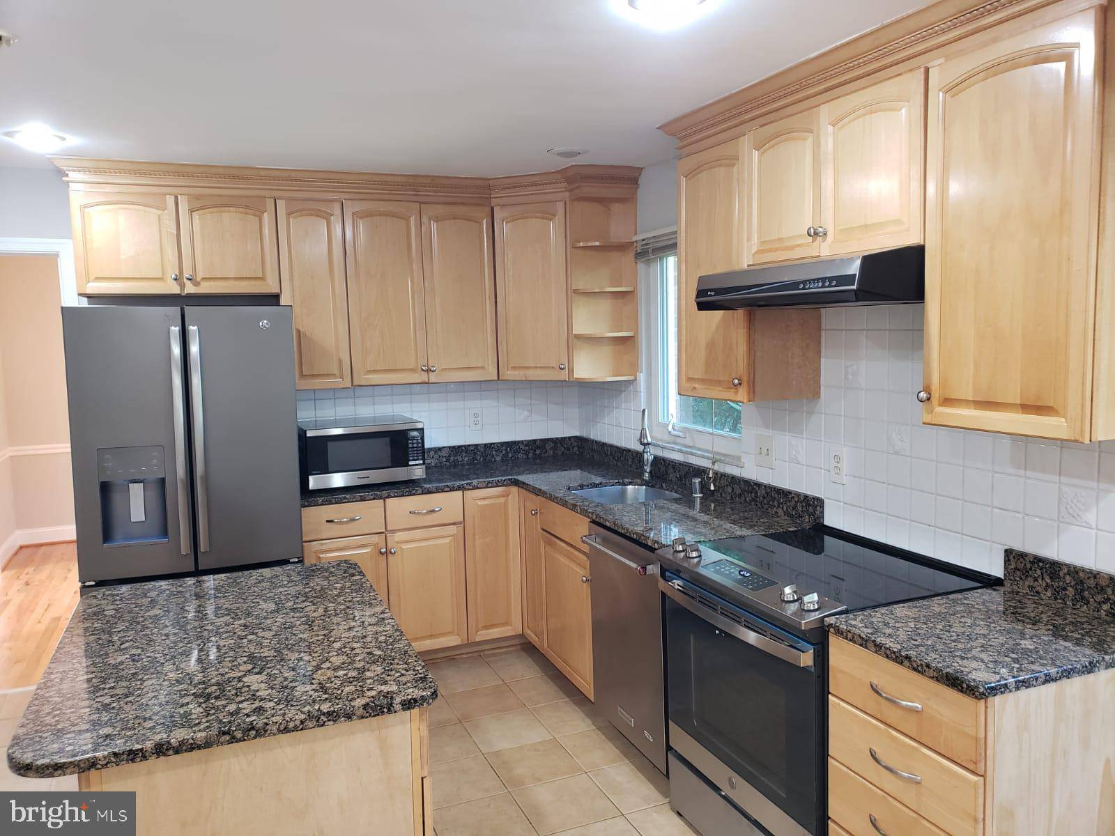 Potomac, MD 20854,8924 COLD SPRING