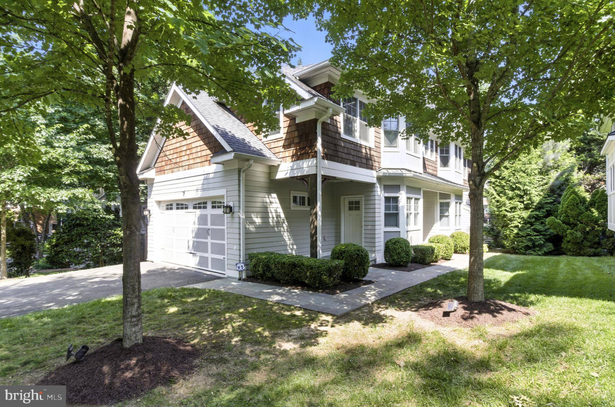 Mclean, VA 22101,6838 SAINT ALBANS RD