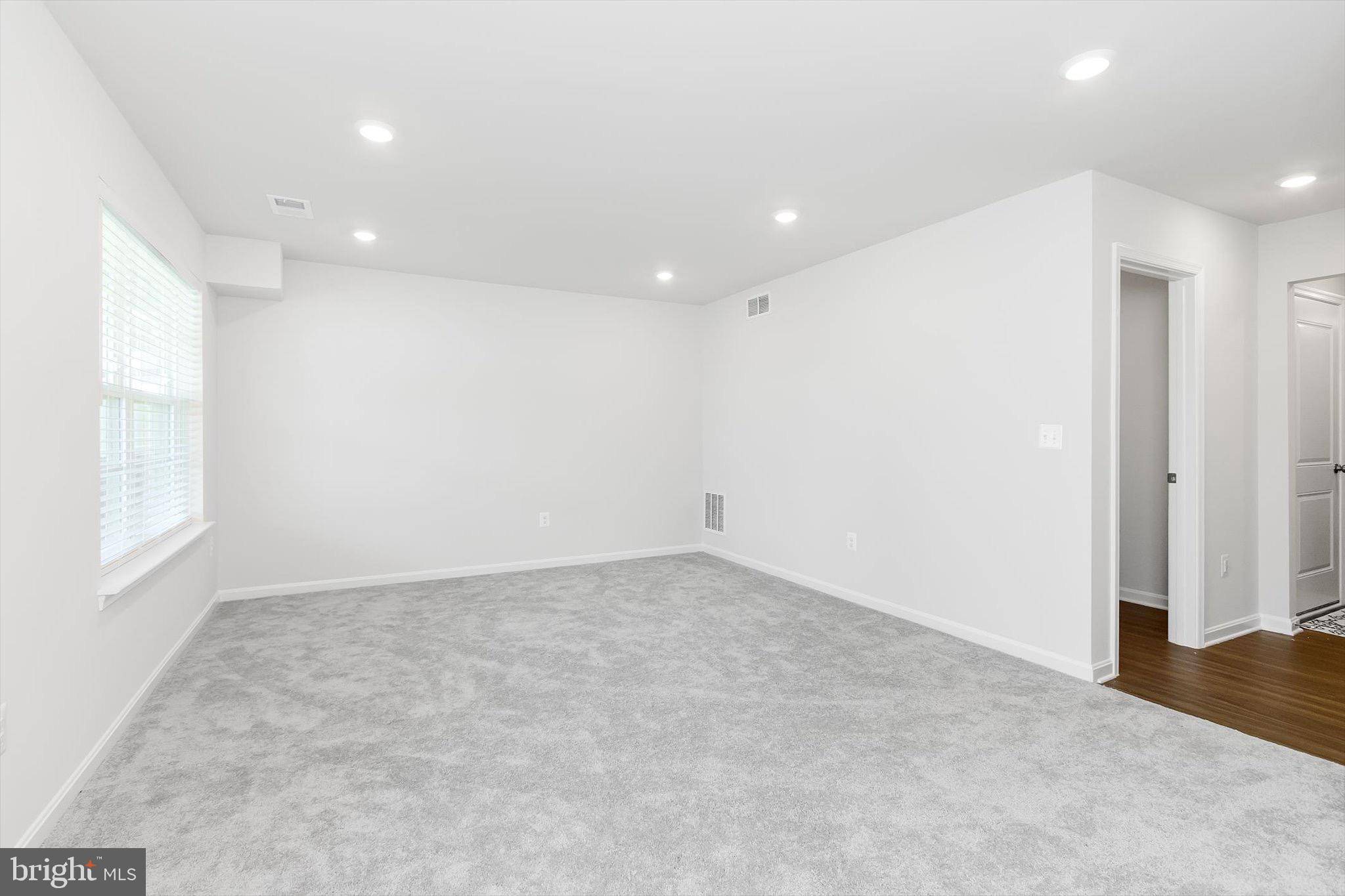 Charles Town, WV 25414,206 TELLURIDE WAY