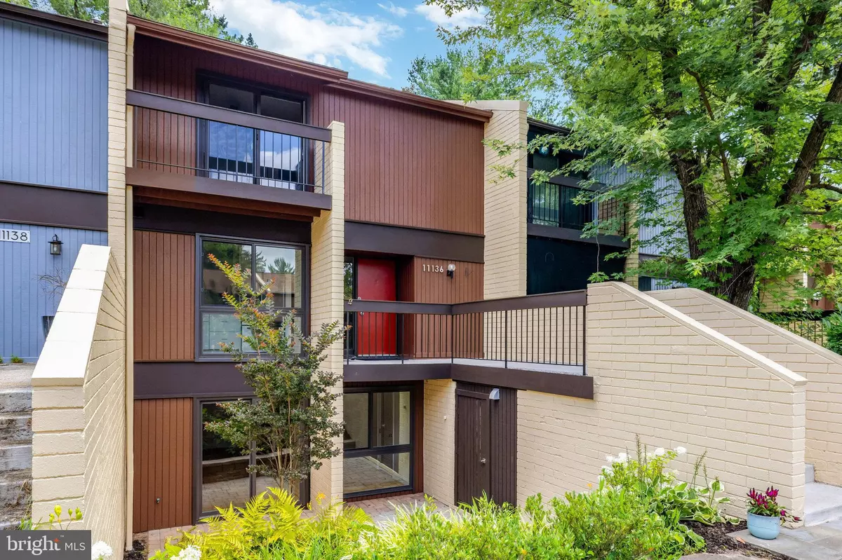 Reston, VA 20190,11136 SAFFOLD WAY