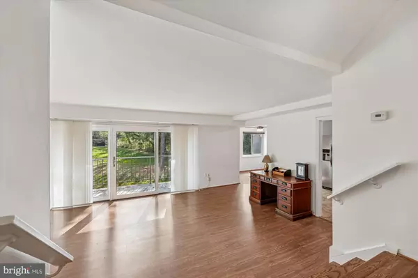 Rockville, MD 20853,14428 PARKVALE RD ##3