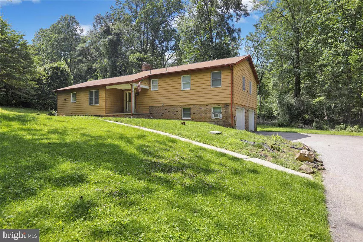 Reading, PA 19606,2611 HILL RD