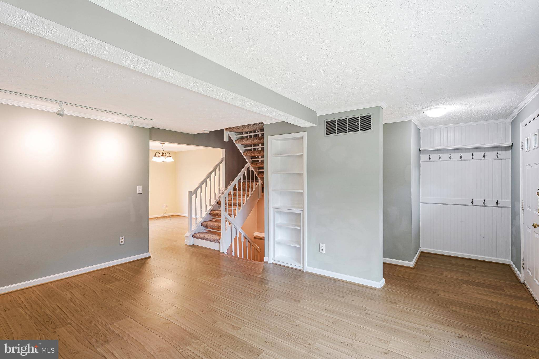 Reston, VA 20194,1668 BARNSTEAD DR