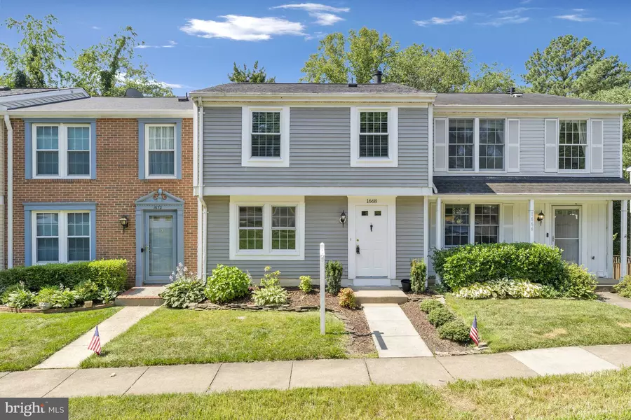 1668 BARNSTEAD DR, Reston, VA 20194