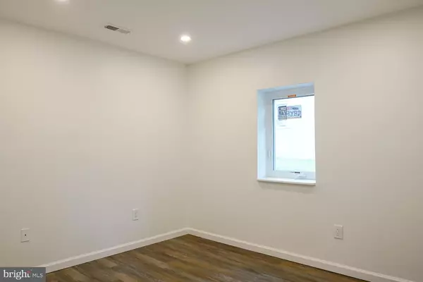 Rockville, MD 20850,913 N STONESTREET AVE