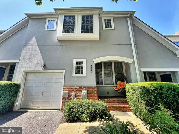 Baltimore, MD 21208,8819 HOWARD FOREST #8819