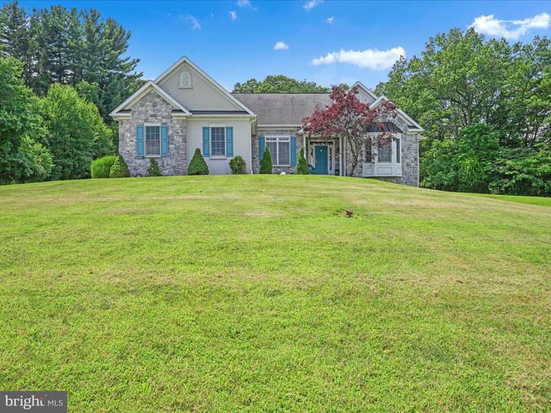 2219 MORGANTOWN RD, Reading, PA 19607