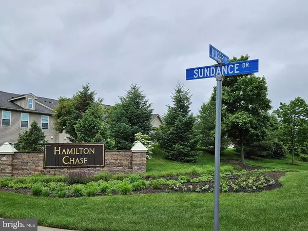 Hamilton, NJ 08619,11 SUNDANCE DR