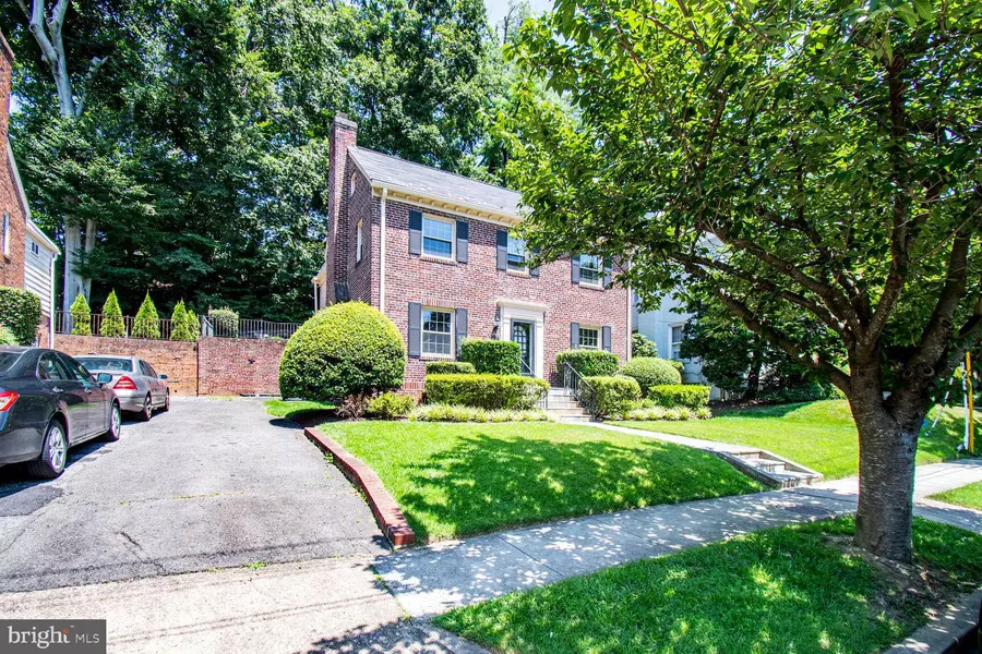 1627 MYRTLE ST NW, Washington, DC 20012