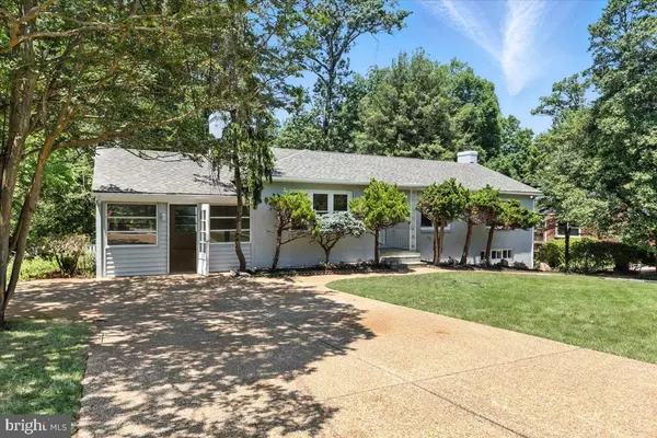 Falls Church, VA 22044,3310 MILITARY DR