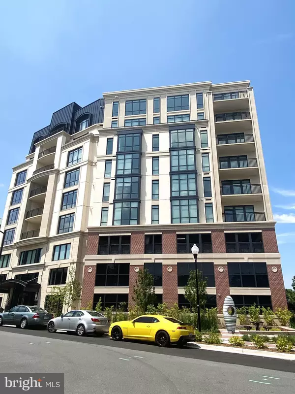 Mclean, VA 22101,6718 LOWELL AVE #705