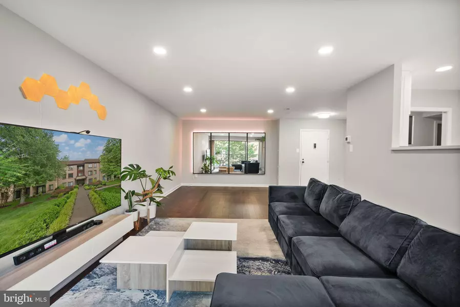 3031 BORGE ST #205, Oakton, VA 22124