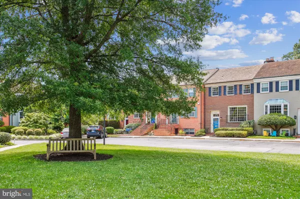 Alexandria, VA 22307,6334 GOLF COURSE SQ