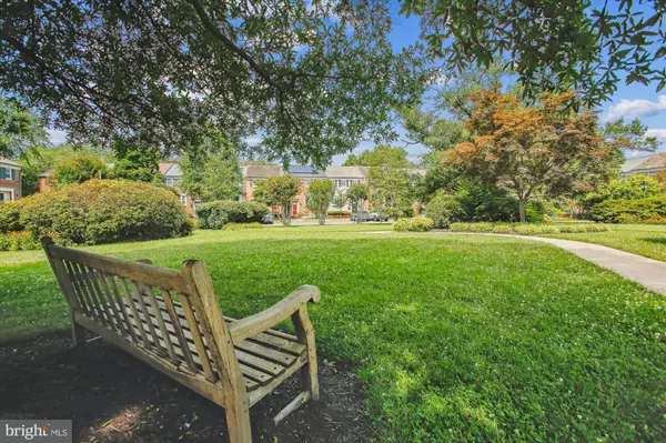 Alexandria, VA 22307,6334 GOLF COURSE SQ