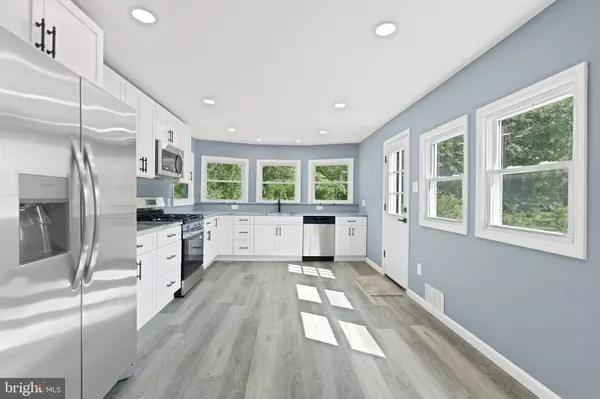 Carneys Point, NJ 08069,17 SPORTSMANS RD