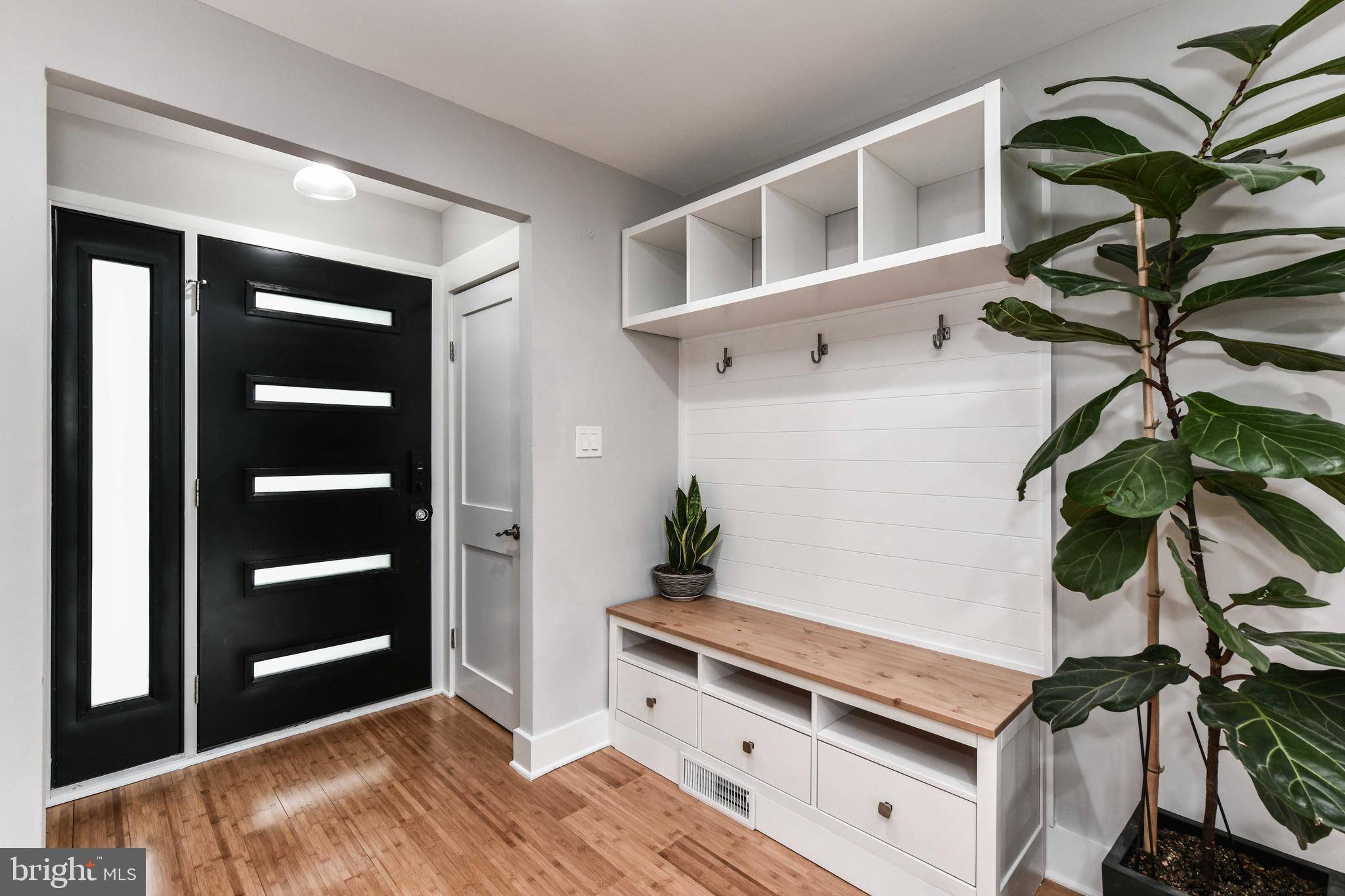 Arlington, VA 22206,2432 S CULPEPER ST