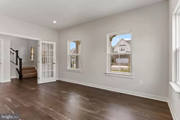 Mechanicsburg, PA 17050,133 COOPERS HAWK DR