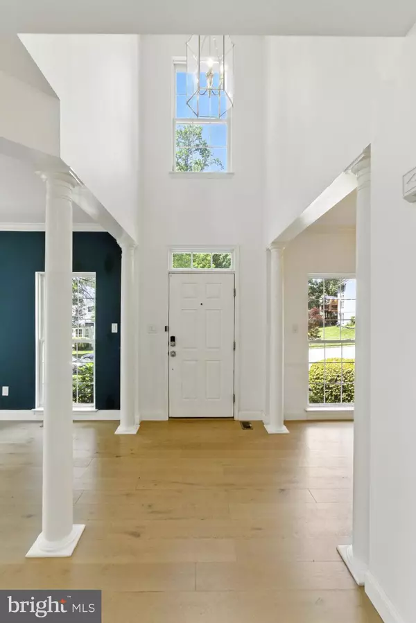 Glenn Dale, MD 20769,6107 WOOD POINTE DR