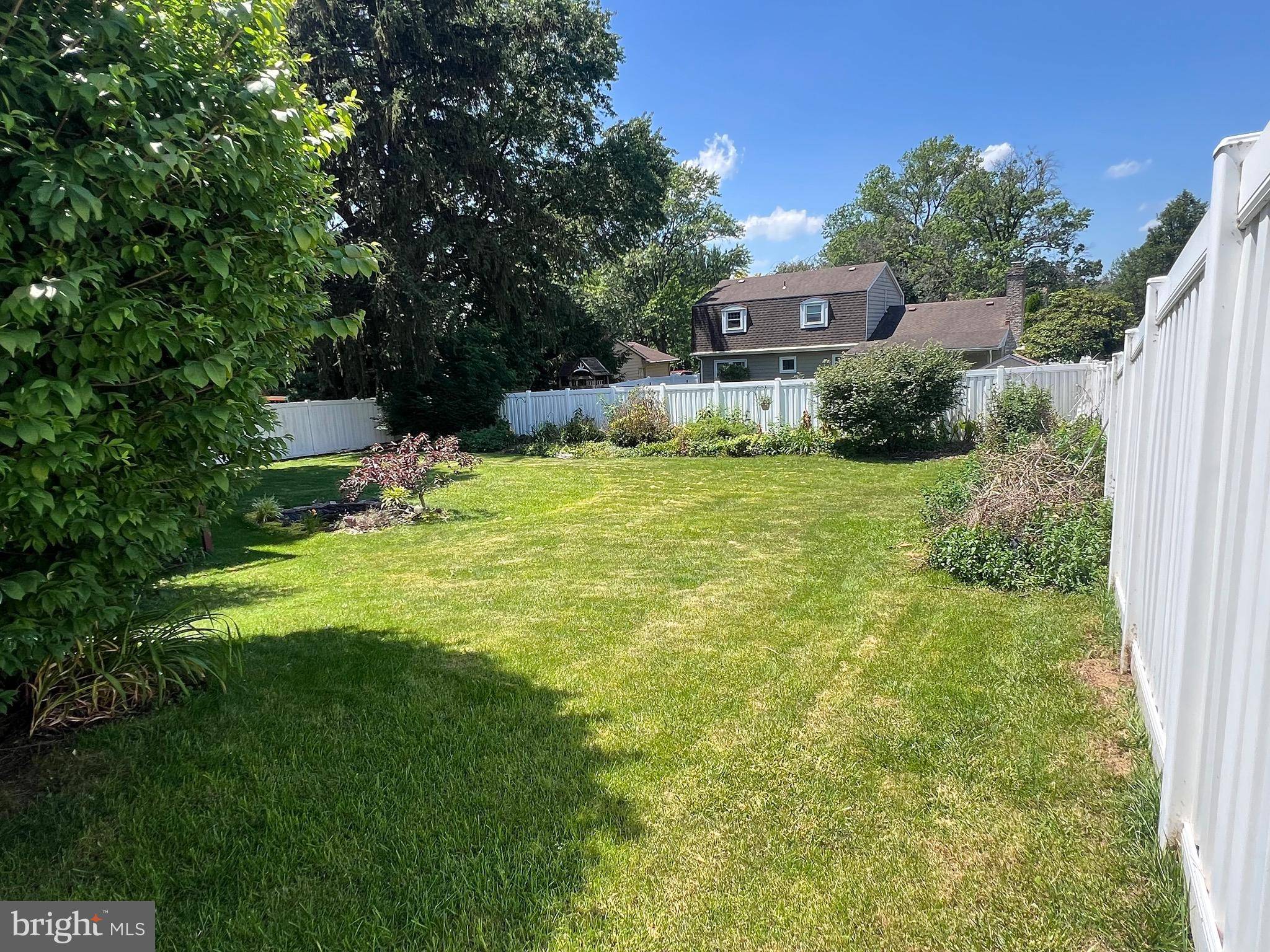 Palmyra, PA 17078,47 SANDALWOOD DR