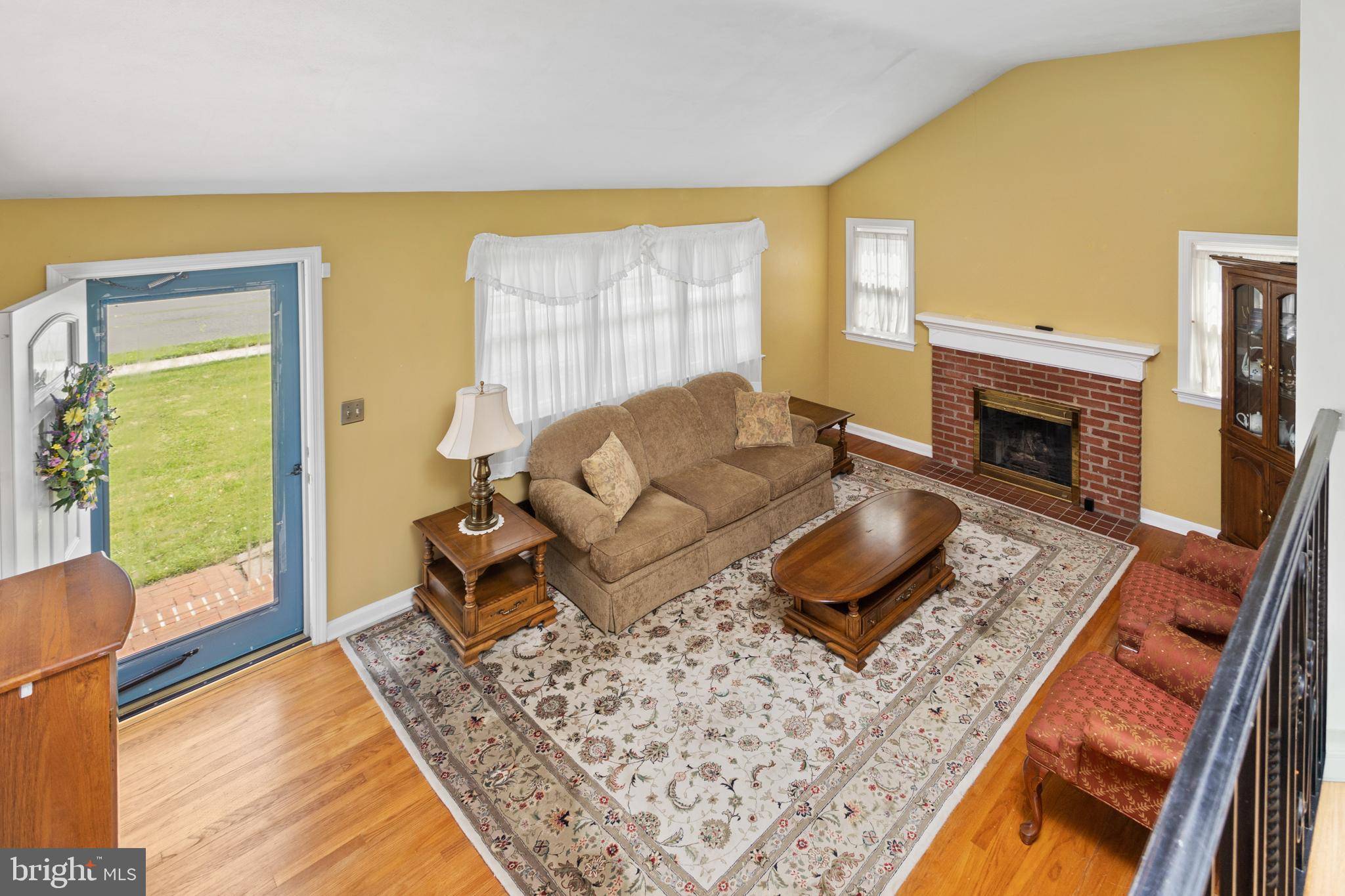 Hamilton, NJ 08620,4 SCULLIN DR