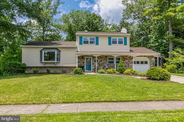 10 CAMELIA COURT, Lawrence Township, NJ 08648