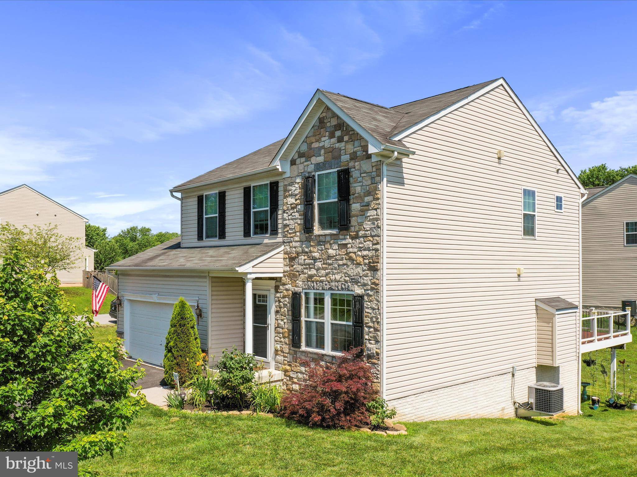 Charles Town, WV 25414,165 KILLIAN LN