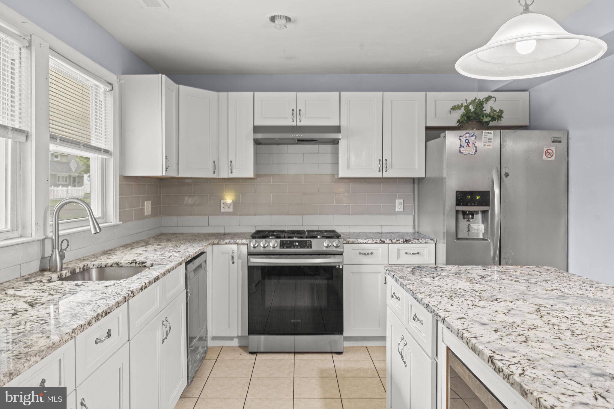 Morrisville, PA 19067,574 WILK DR