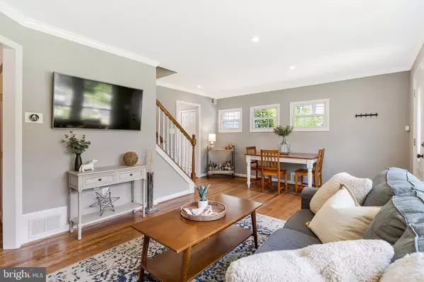 6910 QUANDER RD, Alexandria, VA 22307
