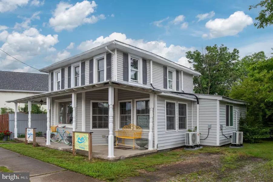 215 IRVING AVE N, Colonial Beach, VA 22443